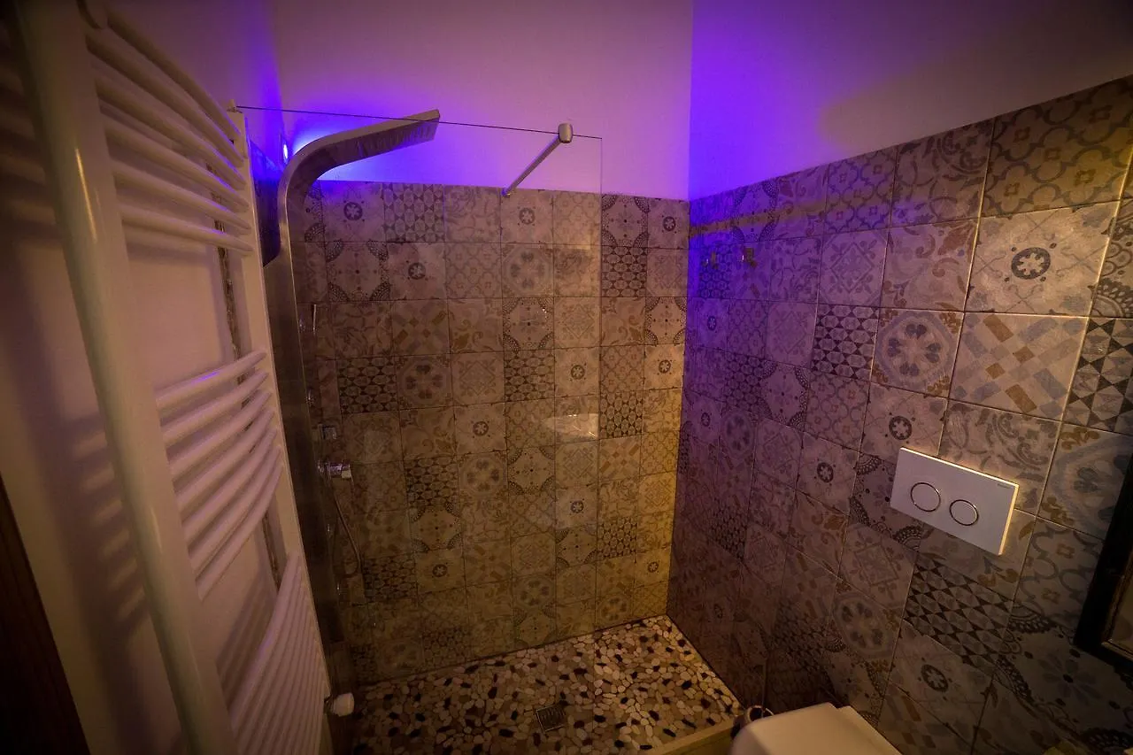 La Loggia Dei Rayno Bed & Breakfast Lecce